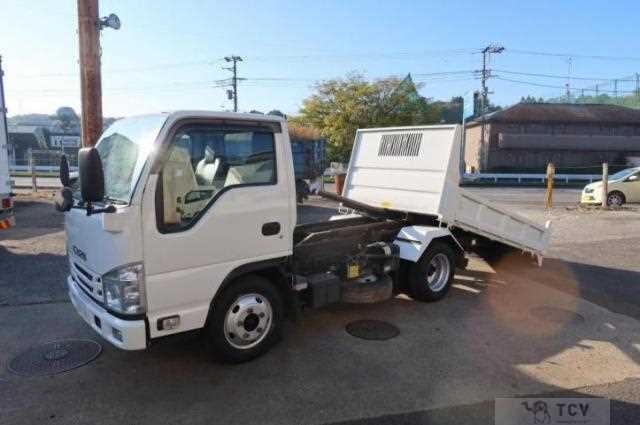 2018 Isuzu Elf Truck