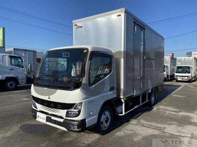 2025 Mitsubishi Fuso Canter