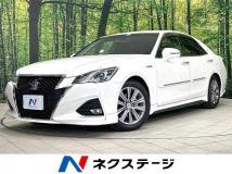 2016 Toyota Crown Hybrid