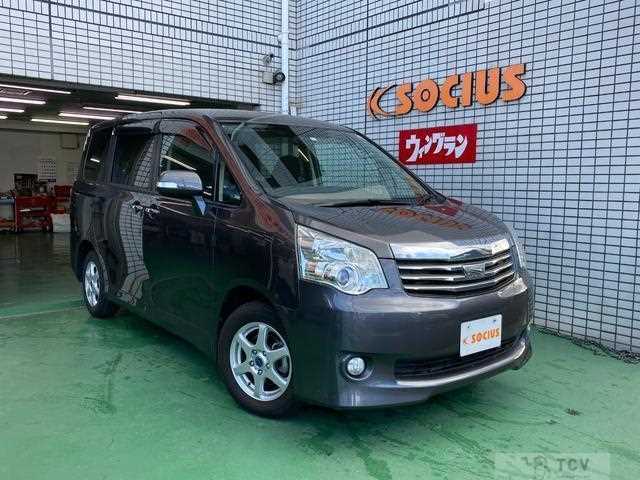 2011 Toyota Noah