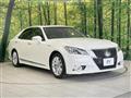 2013 Toyota Crown Hybrid