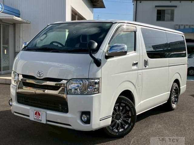 2015 Toyota Regiusace Van