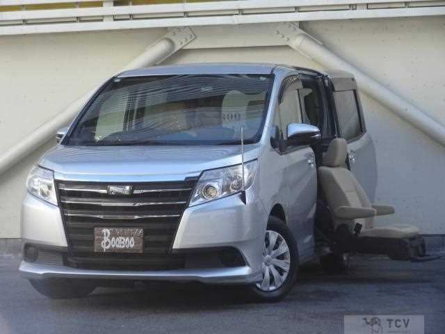 2015 Toyota Noah