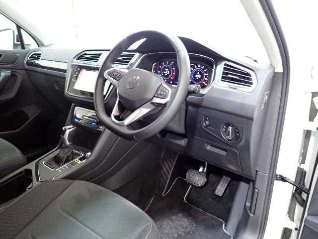 Volkswagen Tiguan 2024 — миниатюра 5