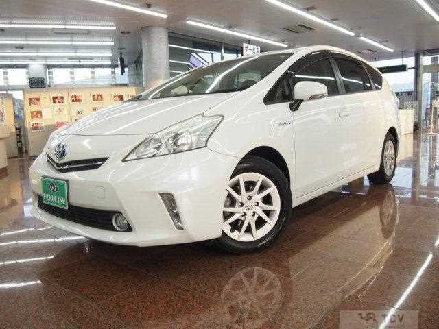 2012 Toyota PRIUS α