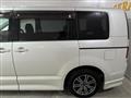 2008 Mitsubishi Delica D5