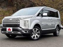 2020 Mitsubishi Delica D5