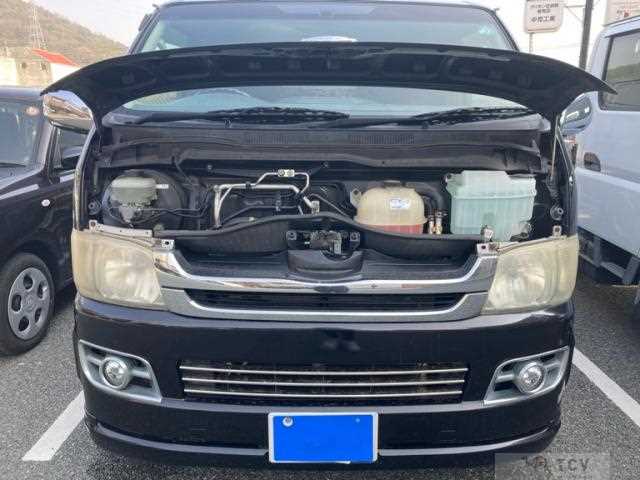 2009 Toyota Hiace Van