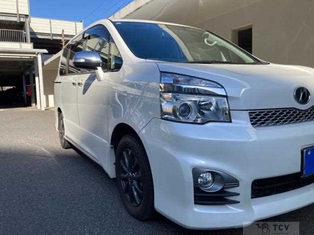 2013 Toyota Voxy