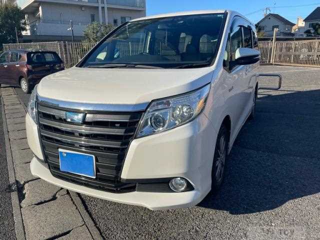 2015 Toyota Noah
