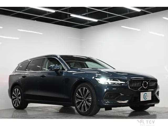 2022 Volvo V60