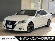 2014 Toyota Crown Hybrid