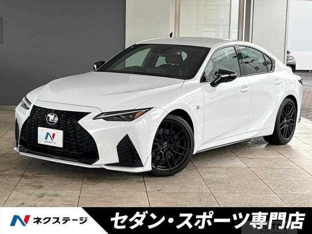 2022 Lexus IS