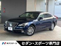 2013 Toyota Crown Hybrid