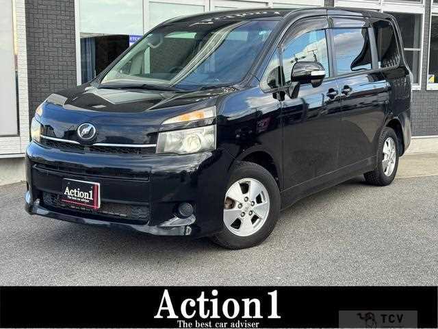 2013 Toyota Voxy