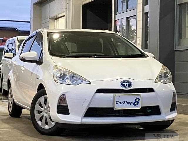 2013 Toyota AQUA