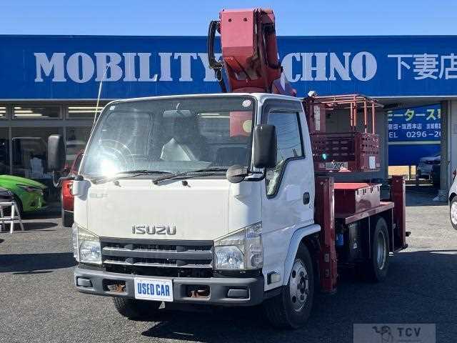 2014 Isuzu Elf Truck
