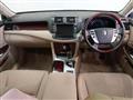 2011 Toyota Crown