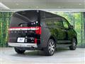 2019 Mitsubishi Delica D5