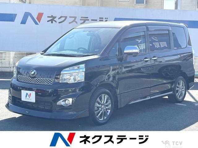 2013 Toyota Voxy