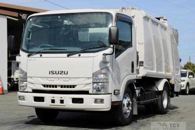 2017 Isuzu Elf Truck