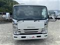 2019 Isuzu Elf Truck