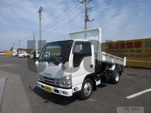 2025 Isuzu Elf Truck