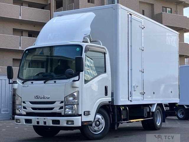 2020 Isuzu Elf Truck