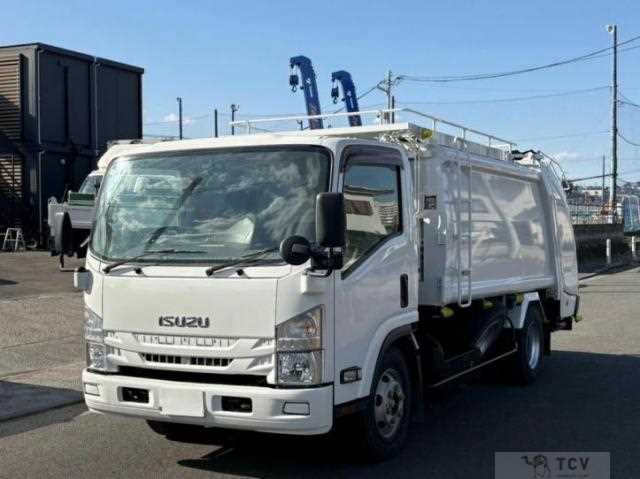 2017 Isuzu Elf Truck