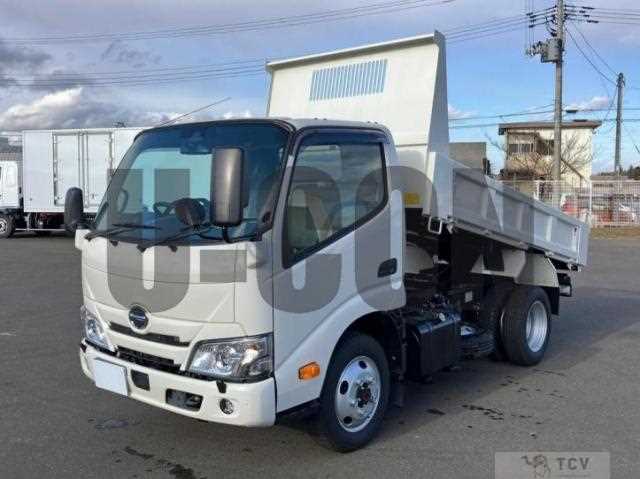 2025 Hino Dutro