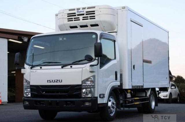 2018 Isuzu Elf Truck