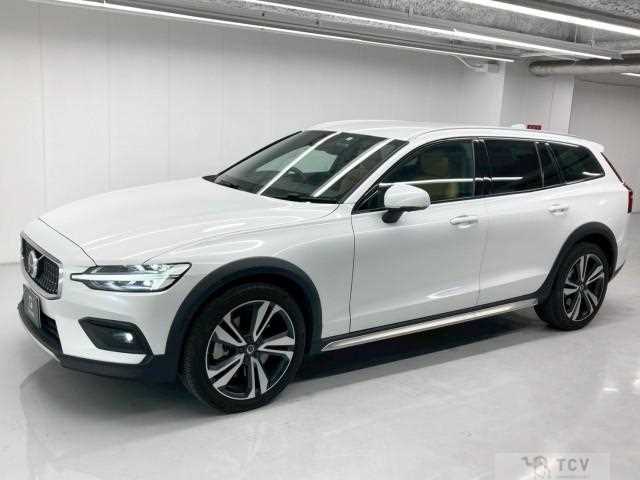 2023 Volvo V60