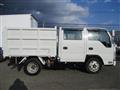 2011 Isuzu Elf Truck