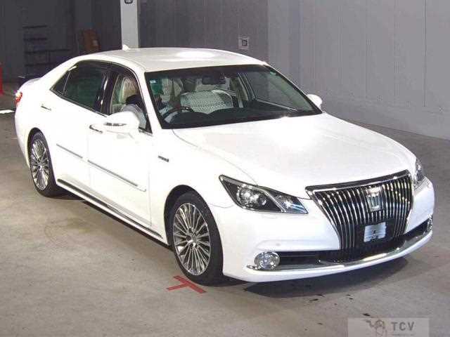2015 Toyota Crown Majesta