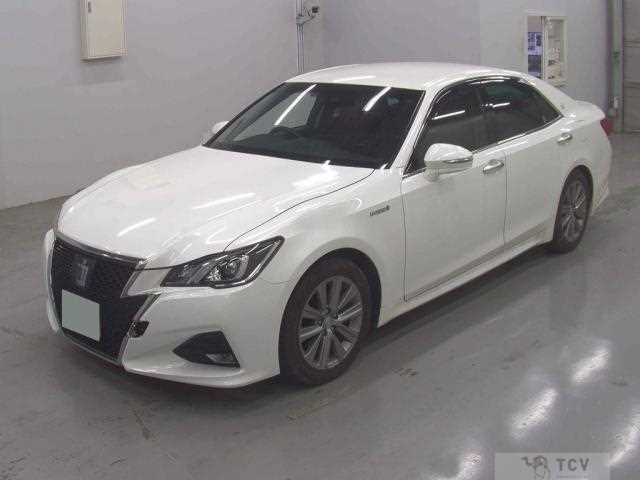 2016 Toyota Crown Hybrid
