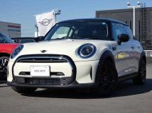 2022 BMW MINI