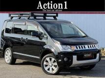 2015 Mitsubishi Delica D5