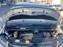 2015 Toyota Alphard Hybrid