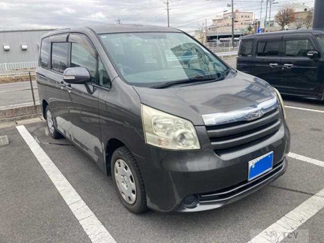 2009 Toyota Noah