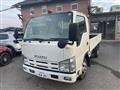 2011 Isuzu Elf Truck