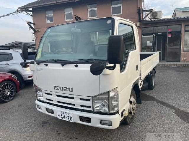 2011 Isuzu Elf Truck