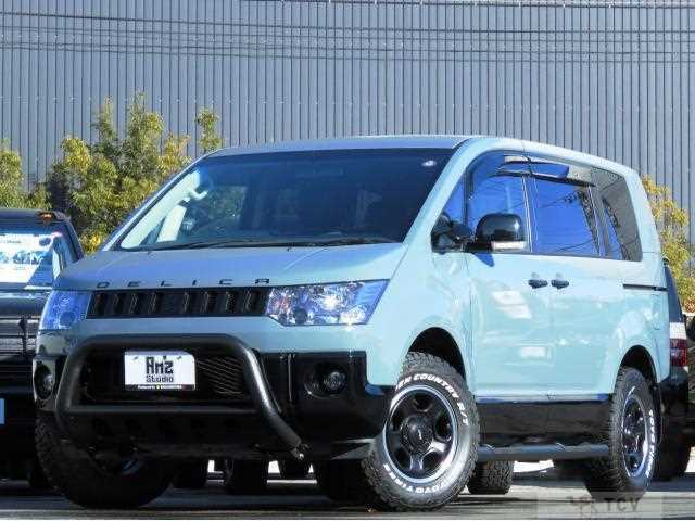 2012 Mitsubishi Delica D5