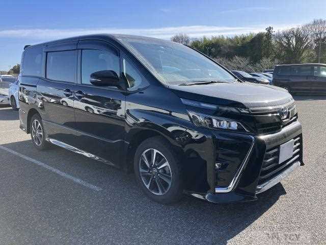 2020 Toyota Voxy