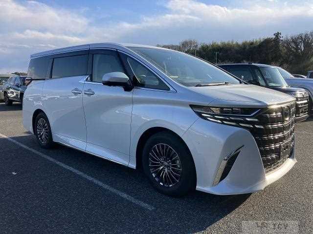 2023 Toyota Alphard Hybrid