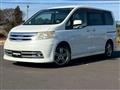 2005 Nissan Serena