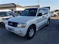 2006 Mitsubishi Pajero