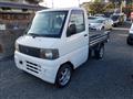 2004 Mitsubishi Minicab Truck