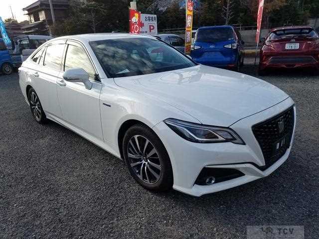 2018 Toyota Crown Hybrid