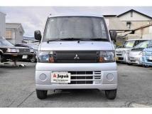 2011 Mitsubishi Minicab Van