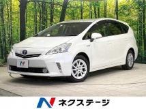 2012 Toyota PRIUS α